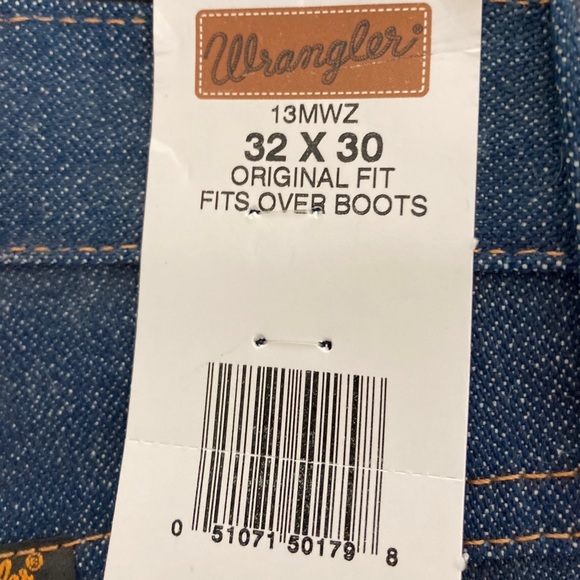 NWT wrangler jeans - Picture 3 of 4